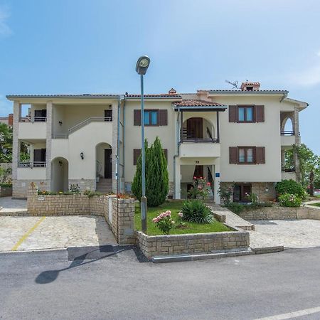 Apartmani Lorena ポレッチ エクステリア 写真